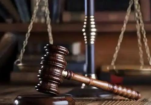 轻伤二级怎么判刑和赔偿多少钱